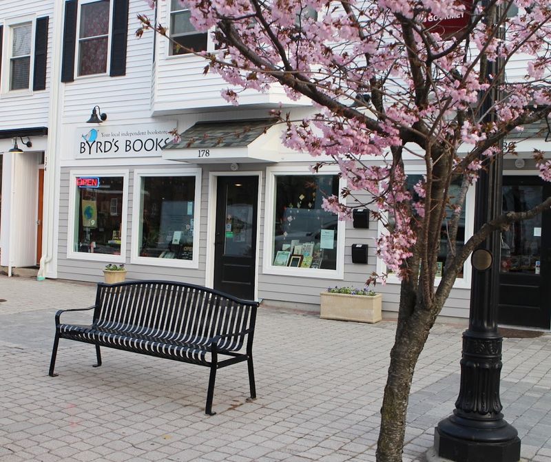 Byrd's Books &mdash; Bethel