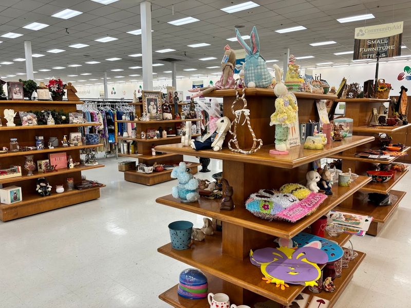 Community Aid Thrift Store 