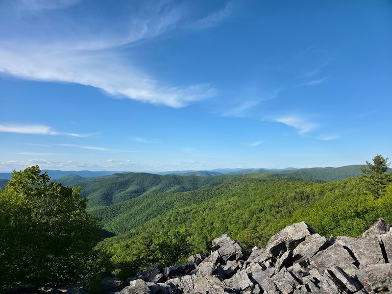 Blackrock Summit Trail - Shenandoah National Park