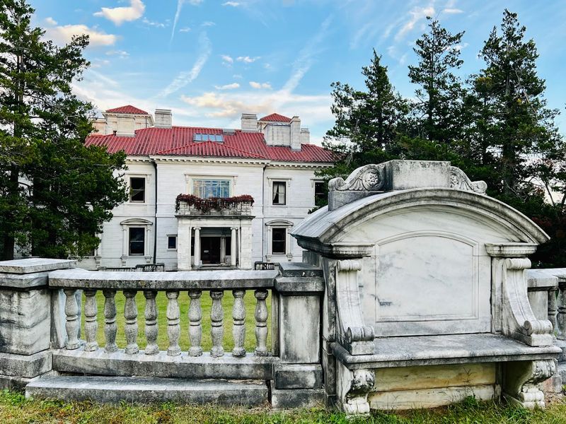 Swannanoa Palace, Afton, Nelson County