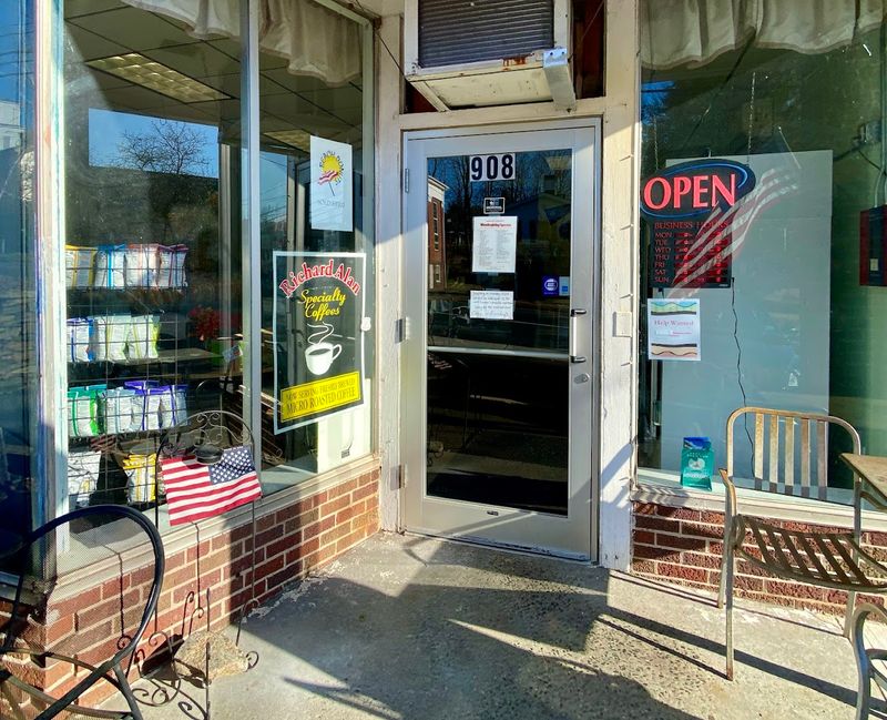 Harpo's Bakery & Cafe