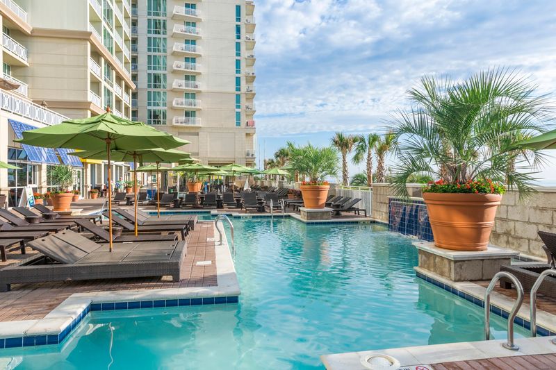 Hilton Ocean Beach Club Resort (Virginia Beach)