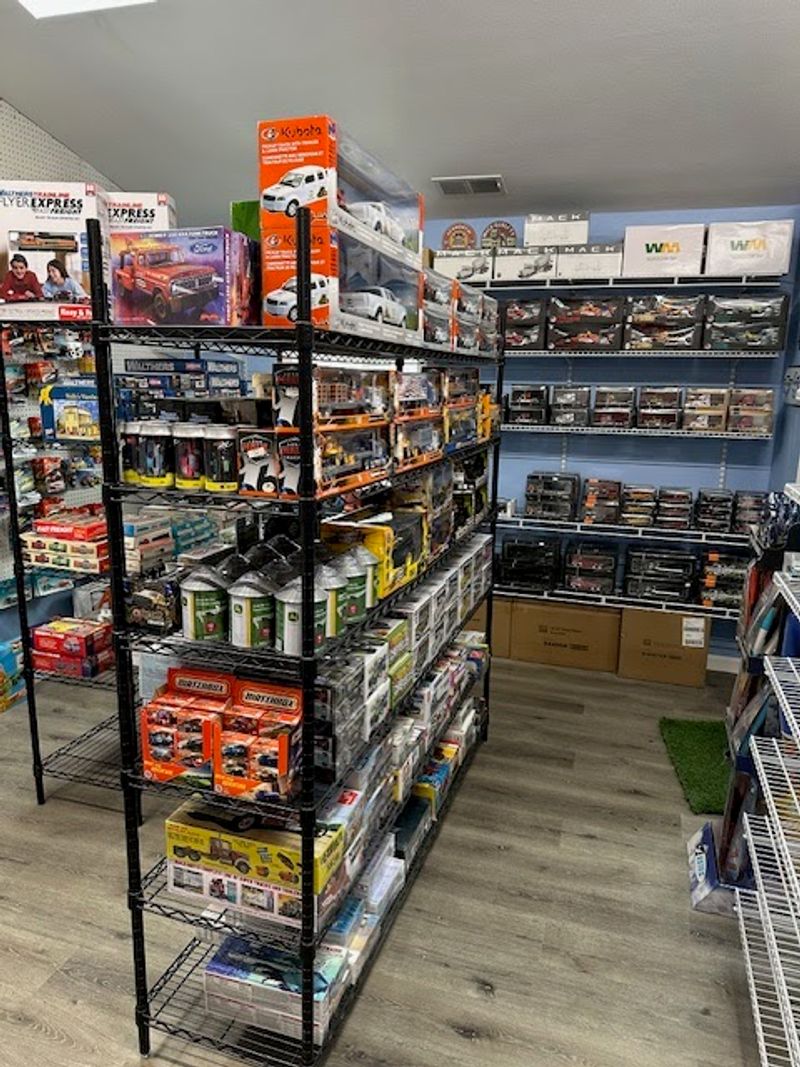 The Hobby & Diecast Shop LLC - North Haven, Connecticut
