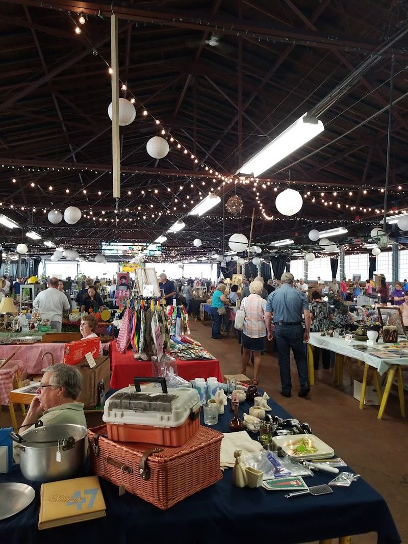 Royal Oak Farmers Market &mdash; Royal Oak, Michigan