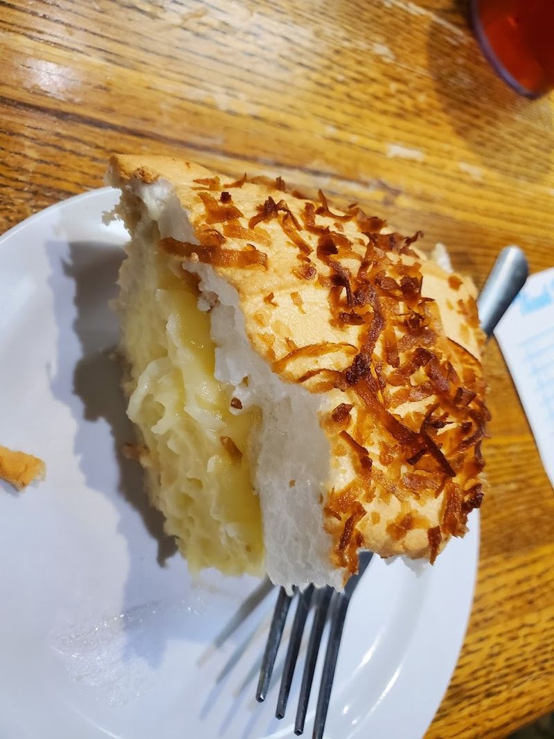 Banana Pudding, Pies, And Classic Desserts