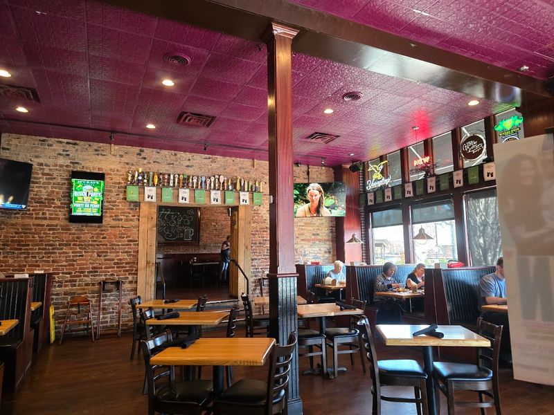 McCray's Tavern 