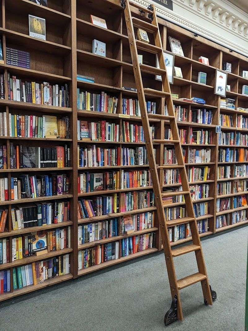 Amherst Books 