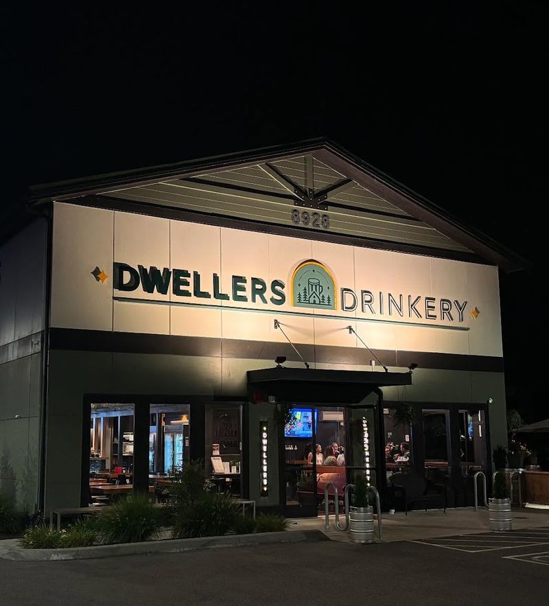 Dwellers Drinkery (Lake Stevens)