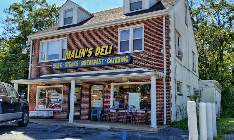 Malin's Deli (Newark)