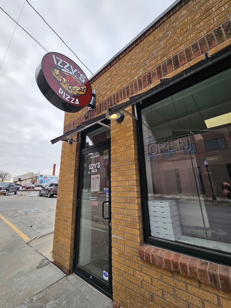 Izzy's Pizza &ndash; Omaha, Nebraska