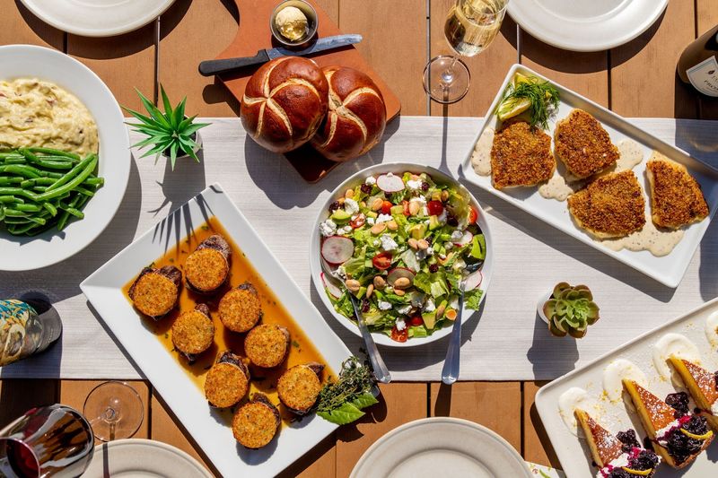 Cooper's Hawk Winery & Restaurant