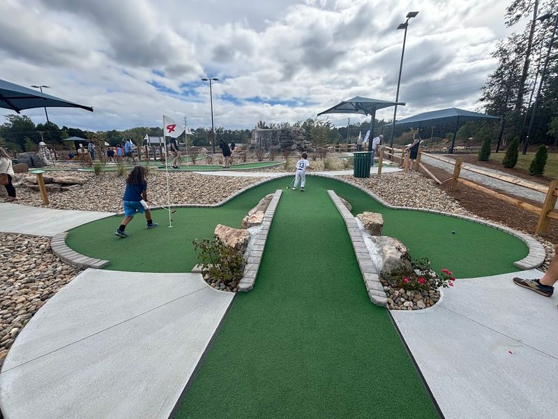 Putter's Pointe Miniature Golf