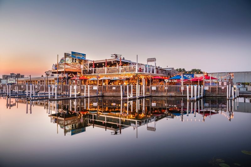 Mike's on the Water (St. Clair Shores)