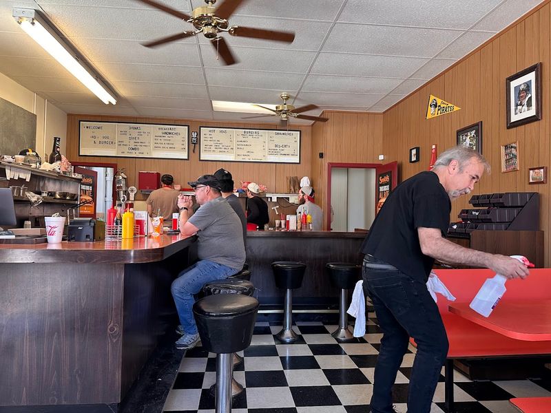 Dad's Dog & Burger (Pittsburgh)