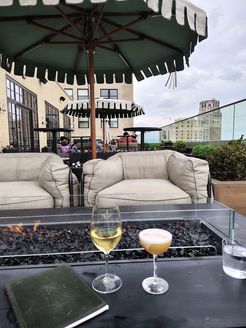Kamper’s Rooftop Lounge - Detroit