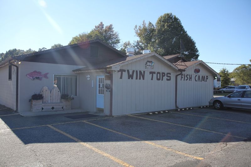 Twin Tops Fish Camp &ndash; Gastonia