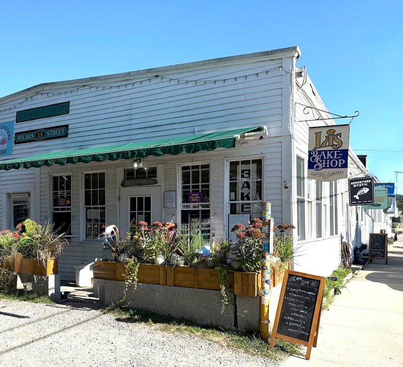 Lis Bake Shop 