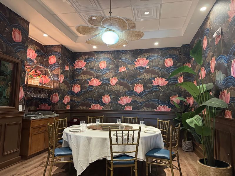Maison Lotus &mdash; Wayne, Pennsylvania
