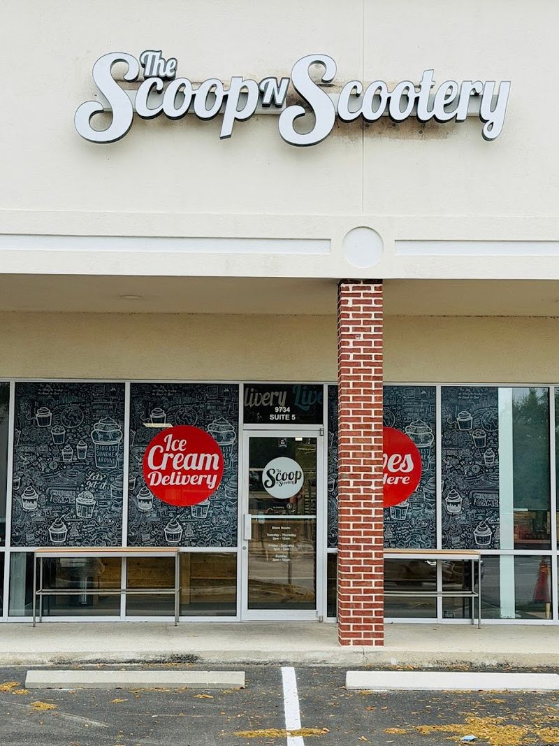 The Scoop N Scootery &mdash; Jacksonville