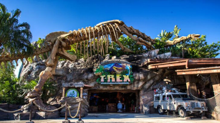 Kids Beg To Visit This Dinosaur-Themed Restaurant In Florida