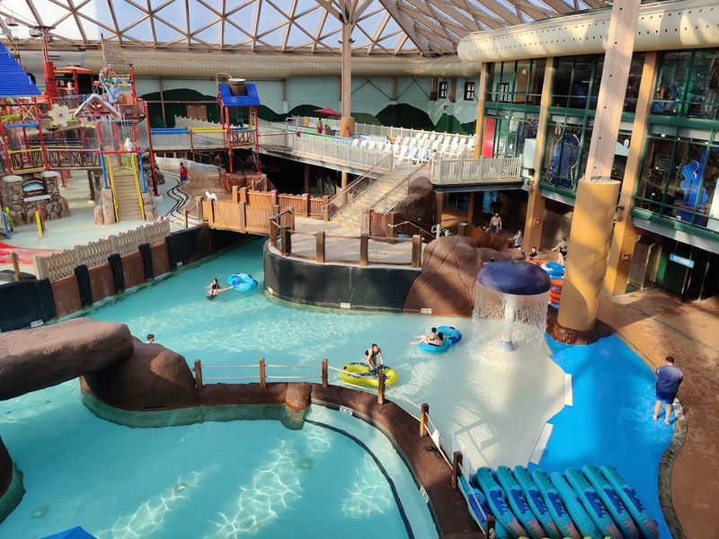 Massanutten Indoor WaterPark 