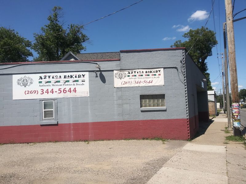 La Azteca Bakery (Kalamazoo)