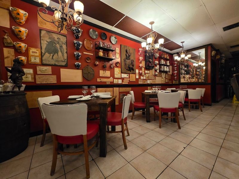 Candela Restaurant and Tapas