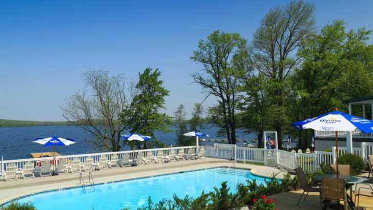 Lakeside Luxury Awaits At These 12 Pennsylvania Resort Destinations