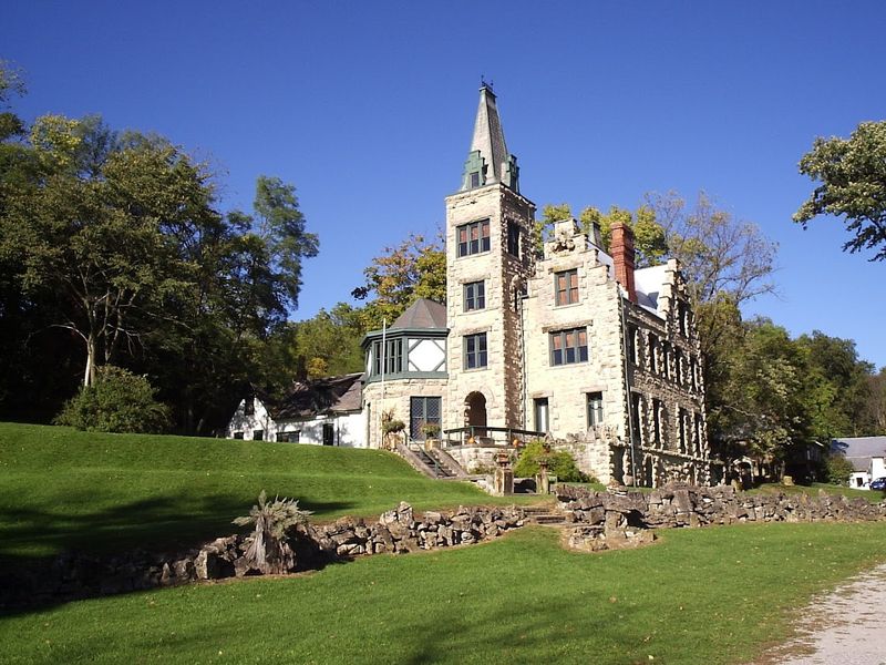Piatt Castle Mac-A-Cheek
