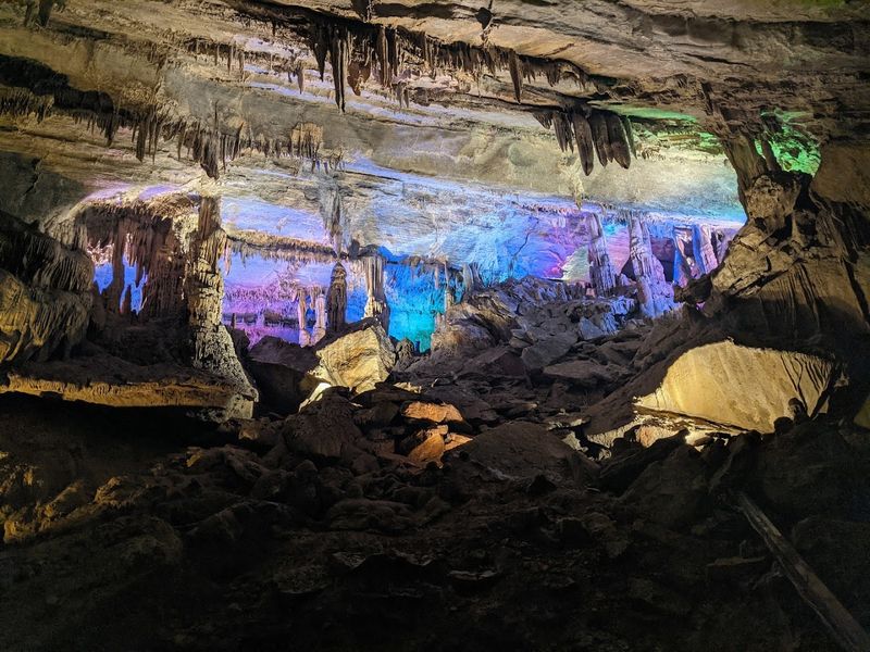 Penn's Cave & Wildlife Park