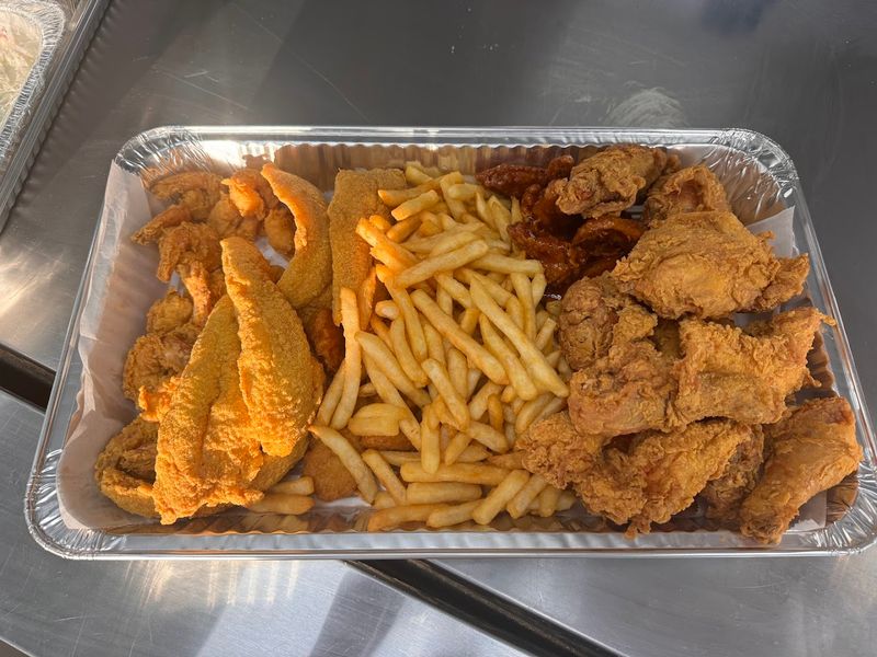 Sharks Fish & Chicken &ndash; Chicago