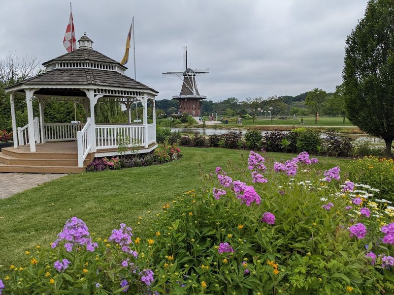 Windmill Island Gardens (Holland)