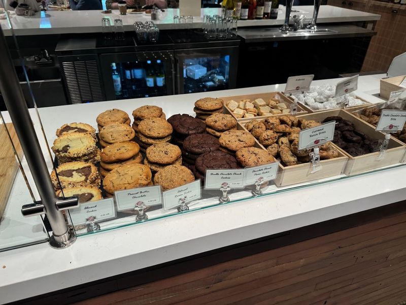 Alon's Bakery & Market, Atlanta, Fulton County