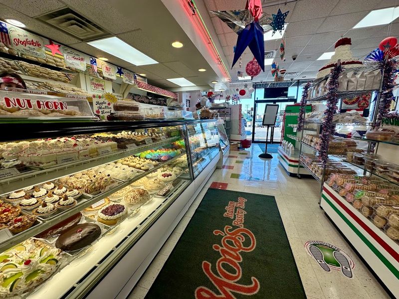 Moio's Italian Pastry Shop (Monroeville)