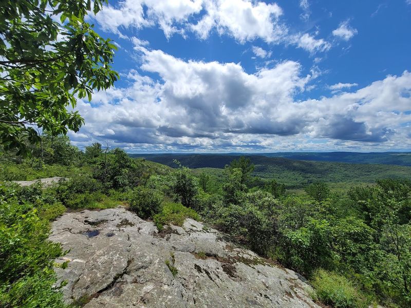 Macedonia Brook State Park