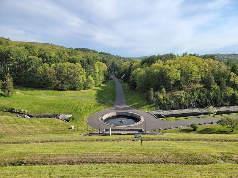 Saville Dam and Barkhamsted Reservoir Loop - Barkhamsted, Litchfield County