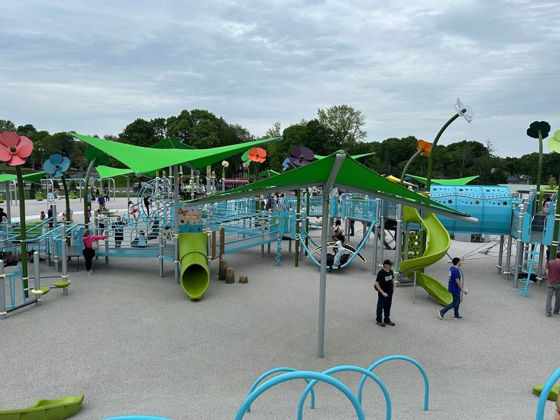 Universal Playground (Waltham)