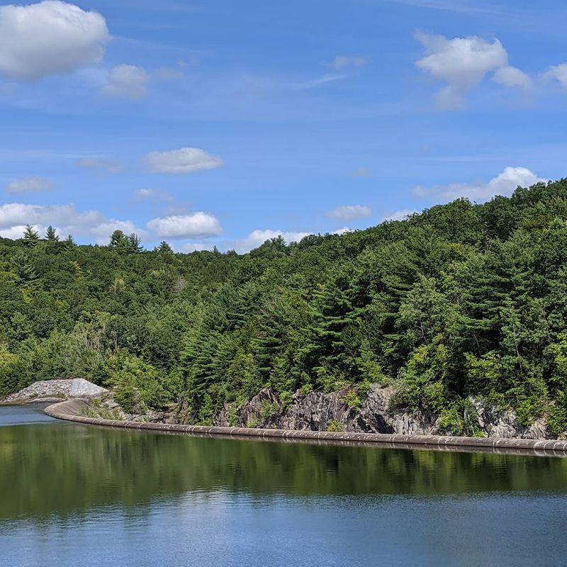 Hogback Reservoir 