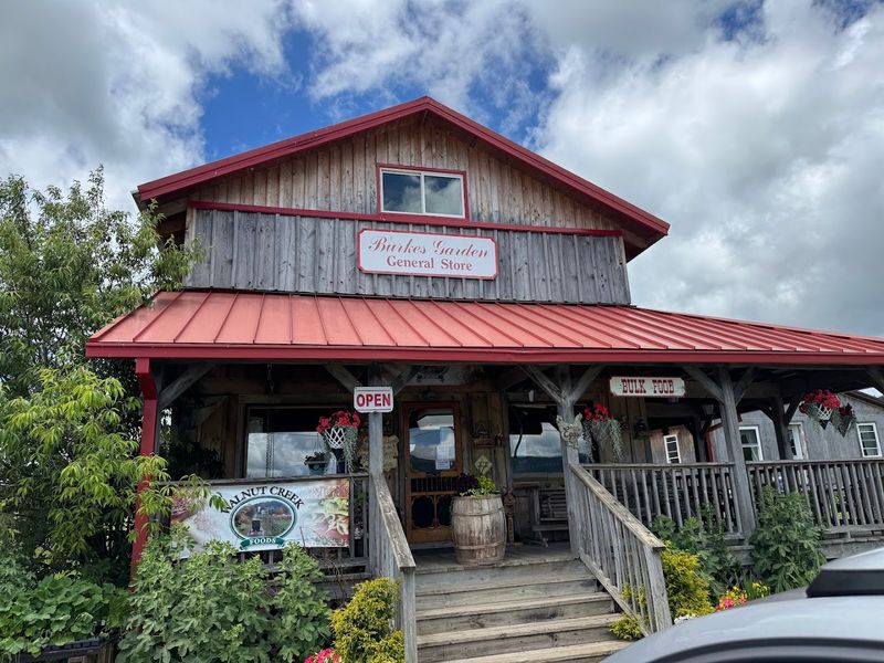 Burke's Garden General Store