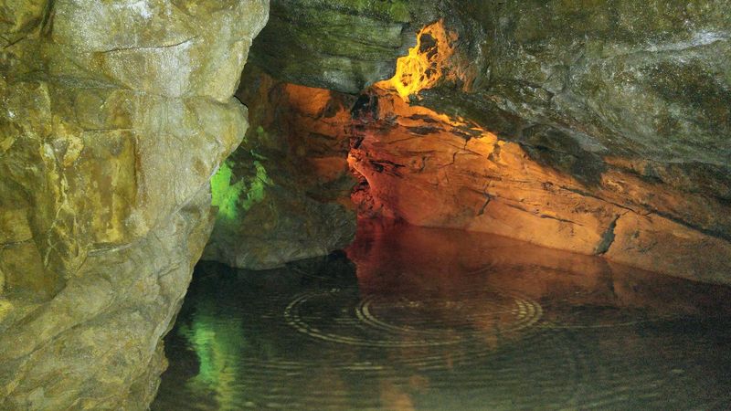 Laurel Caverns