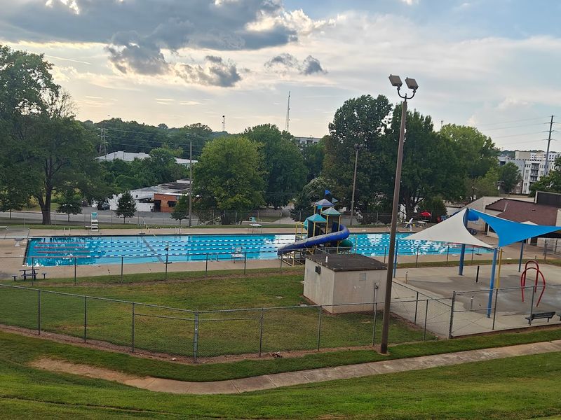 Cordelia Swimming Pool, Charlotte