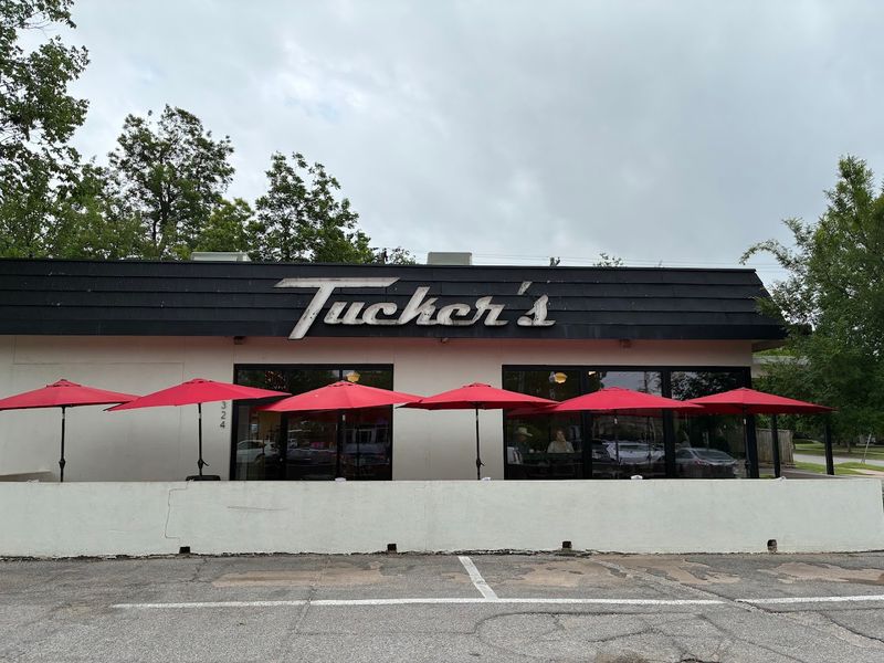 Tucker's Onion Burgers (Oklahoma City)