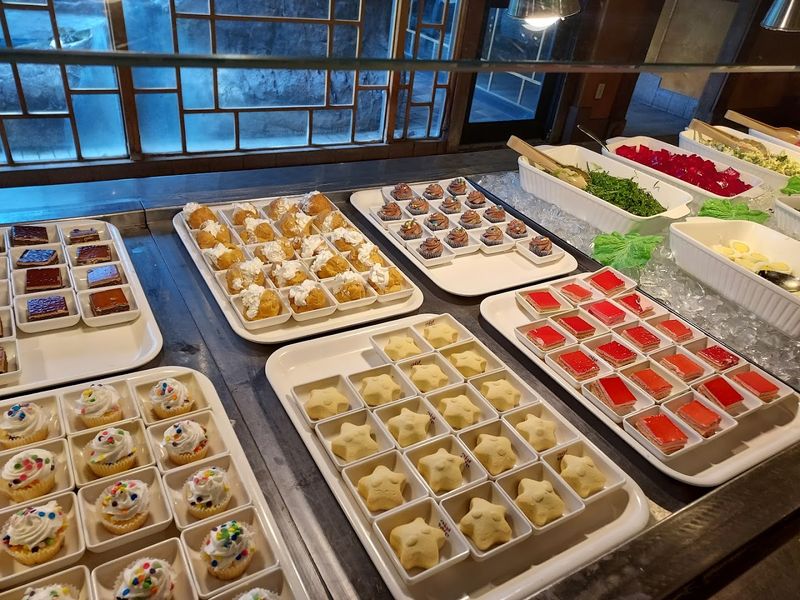 Krazy Buffet, Lake Worth Beach, Palm Beach County