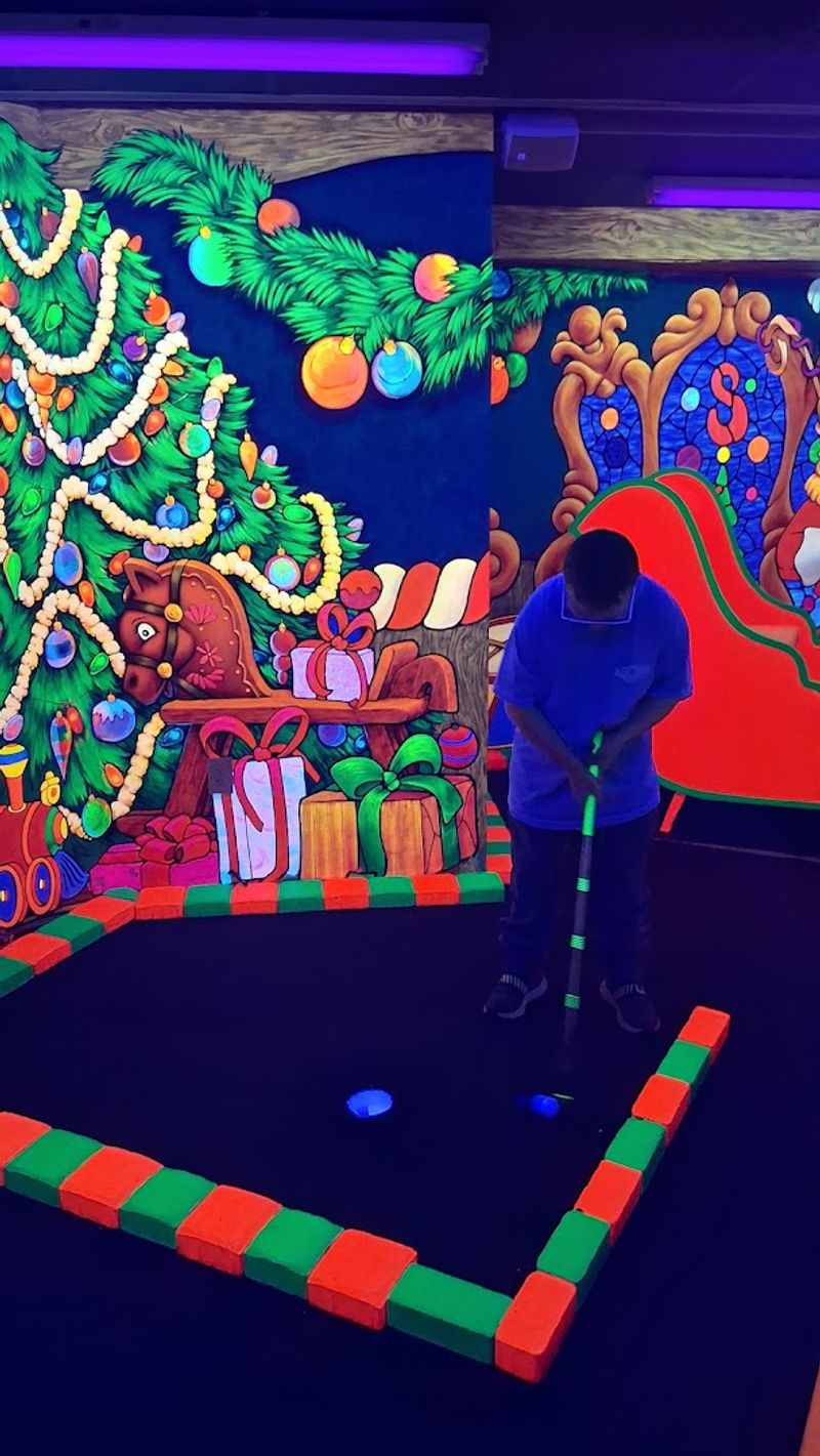 Alien Vacation Mini Golf