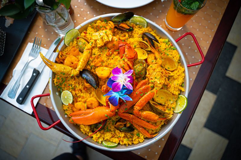 Mar y Tierra Restaurant