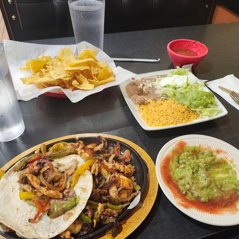 El Rey Azteca Mexican Restaurant &mdash; Knoxville, Iowa