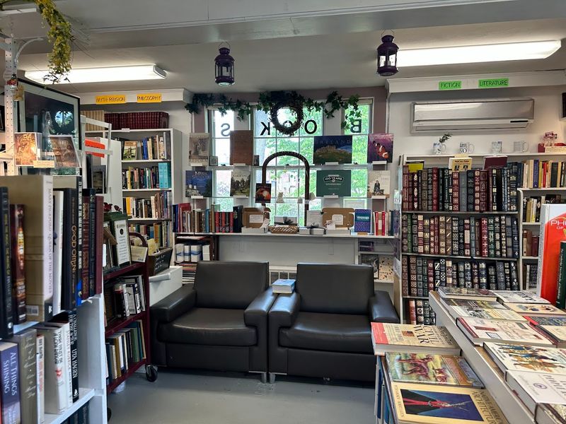 Barrow Bookstore - Concord