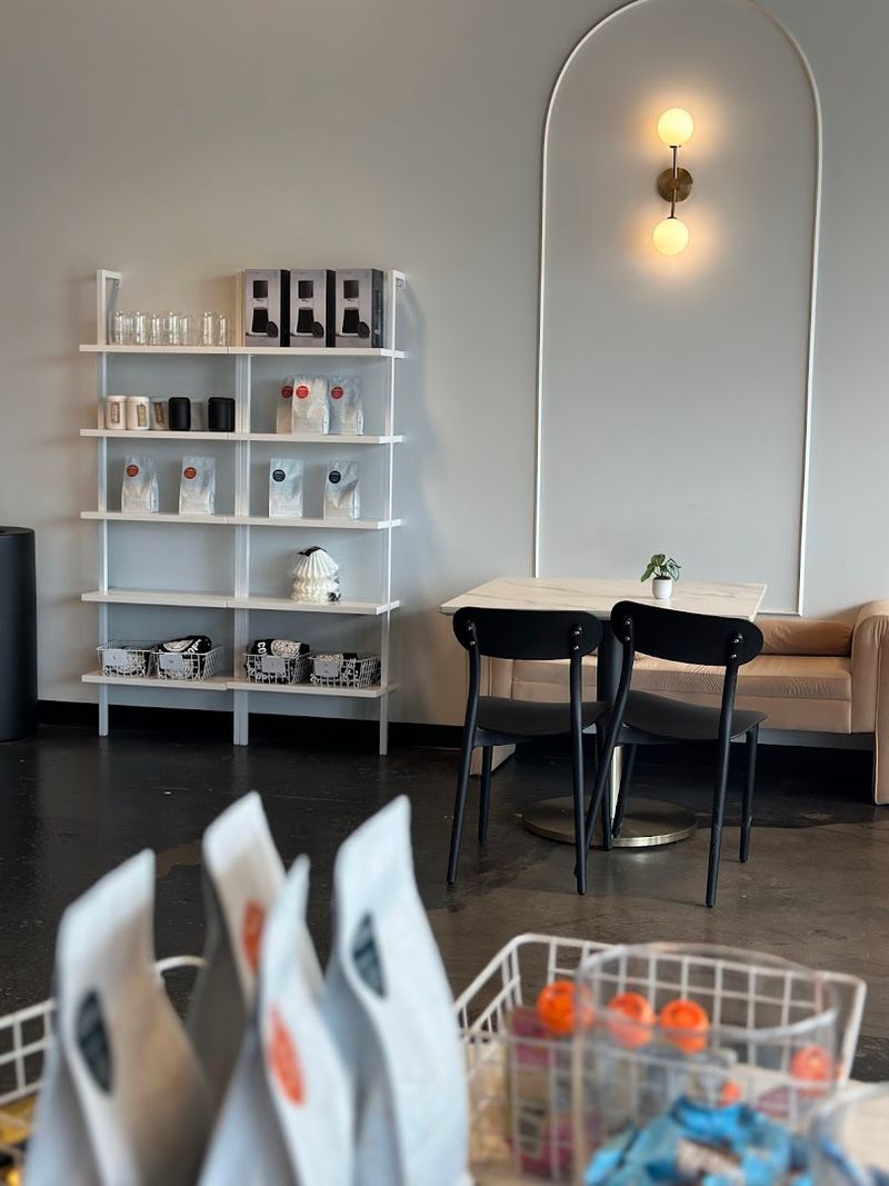 A Place To Work Or Linger