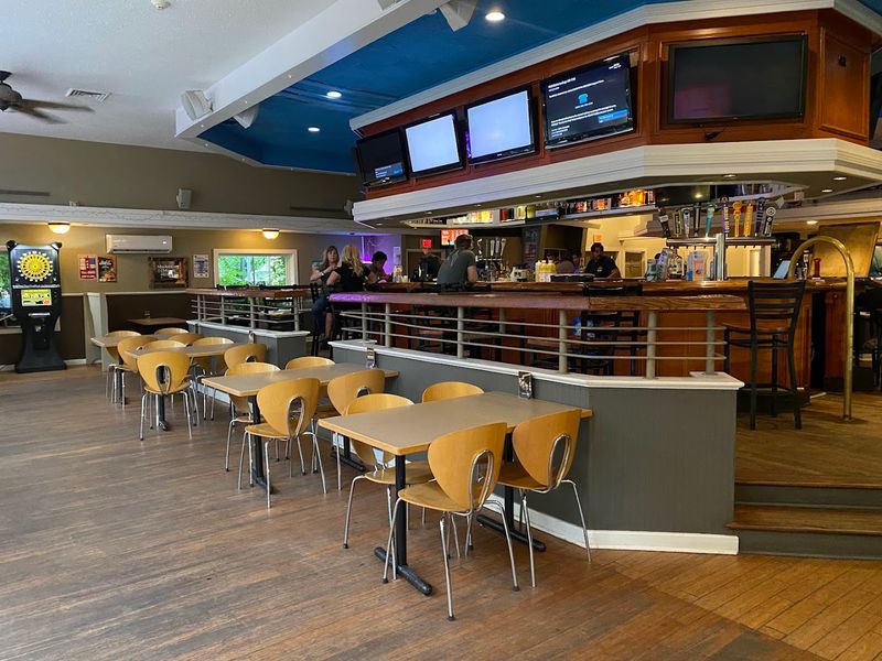 Sharky's Bar & Grill - Liverpool, Perry County