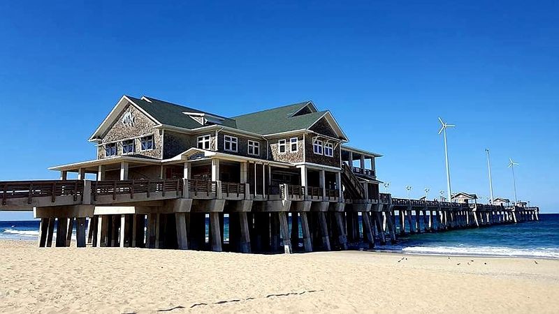 Jennette's Pier & NC Aquarium (Nags Head)